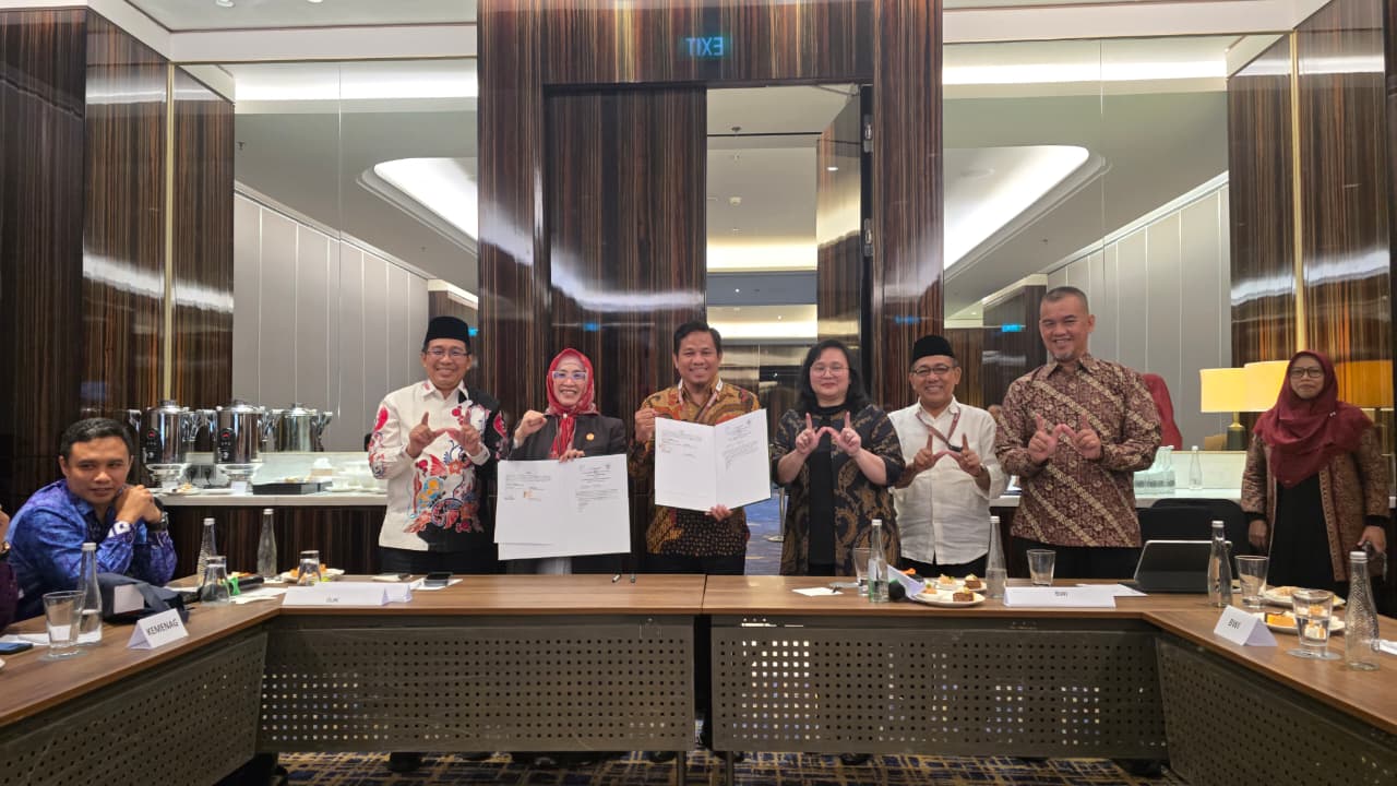 Penandatanganan MoU dengan Badan Wakaf Indonesia